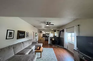 12528 Peach Ln, Wilton, CA 95693 - Photo 9