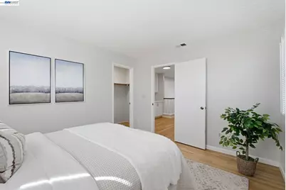 73 Bay Park Ter, Alameda, CA 94502 - Photo 39