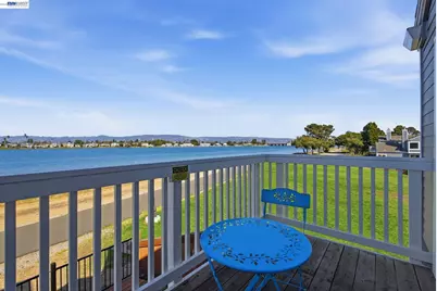 73 Bay Park Ter, Alameda, CA 94502 - Photo 1