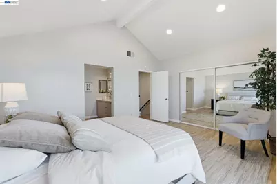 73 Bay Park Ter, Alameda, CA 94502 - Photo 31