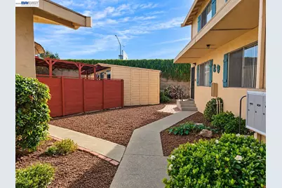 230 Flanders Ct, San Lorenzo, CA 94541 - Photo 23