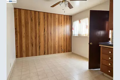 230 Flanders Ct, San Lorenzo, CA 94541 - Photo 31