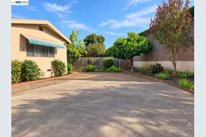 230 Flanders Ct, San Lorenzo, CA 94541 - Photo 19