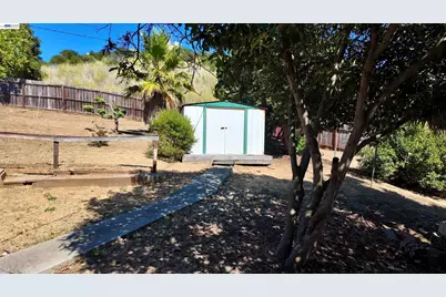 201 Navone St, Vallejo, CA 94591 - Photo 31
