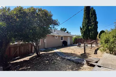 201 Navone St, Vallejo, CA 94591 - Photo 27