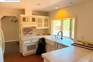 154 Vine St, Vacaville, CA 95688 - Photo 5