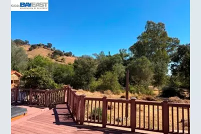 154 Vine St, Vacaville, CA 95688 - Photo 23