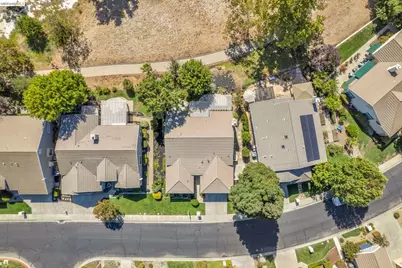 1751 Crispin Dr, Brentwood, CA 94513 - Photo 9
