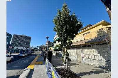 220 International Blvd, Oakland, CA 94606 - Photo 3