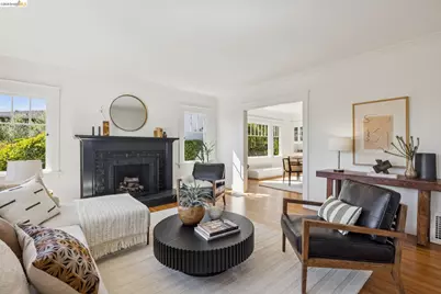 5850 Lawton Ave, Oakland, CA 94618 - Photo 9