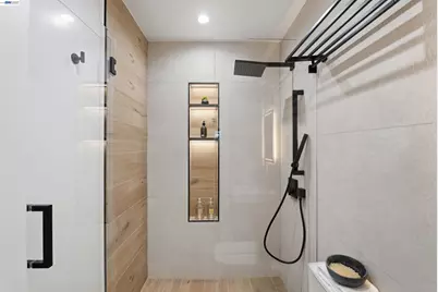 1240 15th Ave, San Francisco, CA 94122 - Photo 71