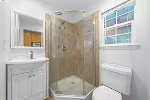 10561 Carver Dr, Cupertino, CA 95014 - Photo 43