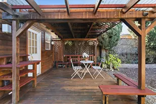 10561 Carver Dr, Cupertino, CA 95014 - Photo 39