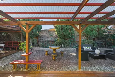 10561 Carver Dr, Cupertino, CA 95014 - Photo 29