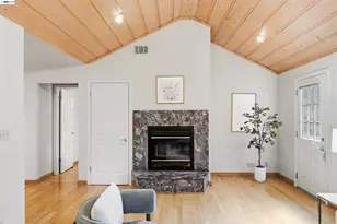 10561 Carver Dr, Cupertino, CA 95014 - Photo 11