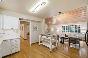 10561 Carver Dr, Cupertino, CA 95014 - Photo 15