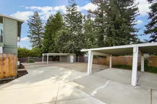 111 Virginia Hills Dr, Martinez, CA 94553 - Photo 11