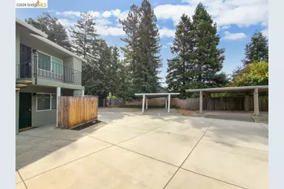 111 Virginia Hills Dr, Martinez, CA 94553 - Photo 9