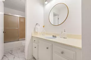2 Clarewood Mall, Oakland, CA 94618 - Photo 29