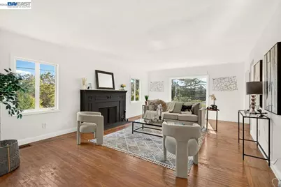 3890 Serrano St, Martinez, CA 94553 - Photo 9