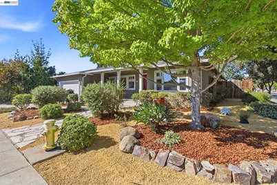 4717 Canary Dr, Pleasanton, CA 94566 - Photo 3