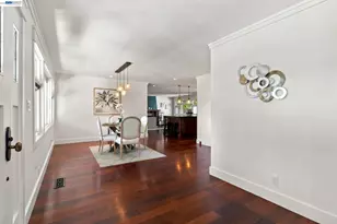 4717 Canary Dr, Pleasanton, CA 94566 - Photo 7