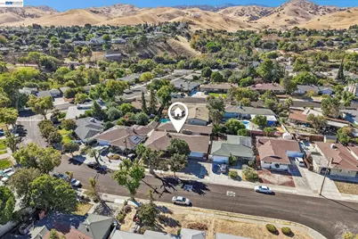 214 Redondo Dr, Pittsburg, CA 94565 - Photo 7