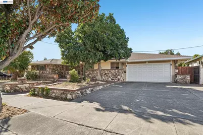 214 Redondo Dr, Pittsburg, CA 94565 - Photo 3