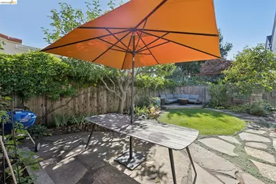 6628 Chabot Rd, Oakland, CA 94618 - Photo 45