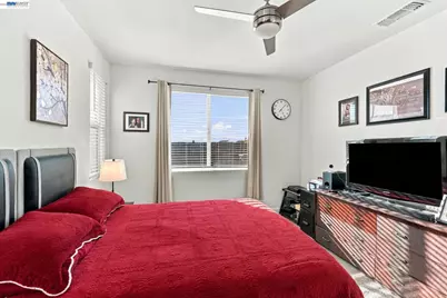 15195 Leland St, Lathrop, CA 95330 - Photo 23