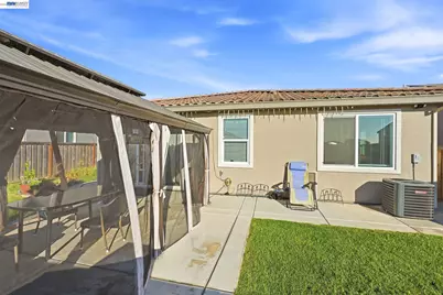 15195 Leland St, Lathrop, CA 95330 - Photo 35