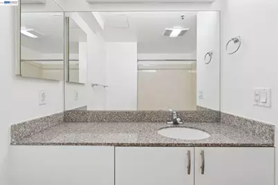 989 Webster Street #546, Oakland, CA 94607 - Photo 25