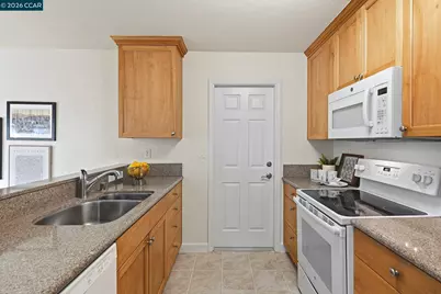 433 Lassen Dr, Martinez, CA 94553 - Photo 25