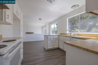 200 Oriole Ct, Hercules, CA 94547 - Photo 9