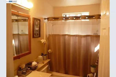 3253 Jamie Way, Fairview, CA 94541 - Photo 15