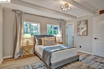6773 Wilton Dr, Oakland, CA 94611 - Photo 47