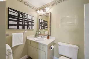5405 Carlton St, Oakland, CA 94618 - Photo 25