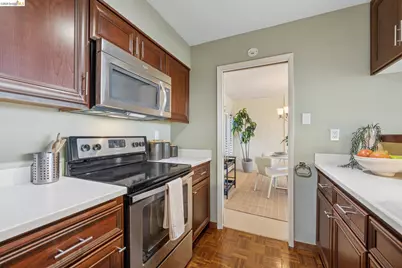 5405 Carlton St #202, Oakland, CA 94618 - Photo 15