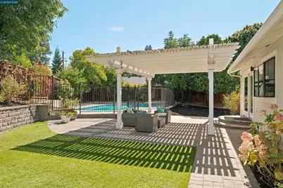 7 Beswick Ct, Pleasant Hill, CA 94523 - Photo 25