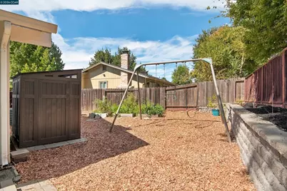 7 Beswick Ct, Pleasant Hill, CA 94523 - Photo 27