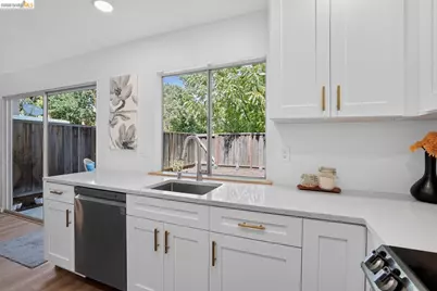 832 Royal Ann Ln, Concord, CA 94518 - Photo 7