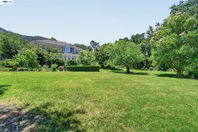 8016 Golden Eagle Way, Pleasanton, CA 94588 - Photo 65