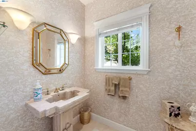 8016 Golden Eagle Way, Pleasanton, CA 94588 - Photo 25