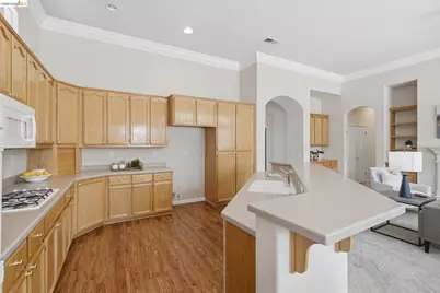 350 Gladstone Dr, Brentwood, CA 94513 - Photo 17