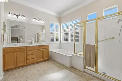 350 Gladstone Dr, Brentwood, CA 94513 - Photo 33