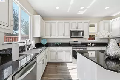 1542 Portofino Dr, Bay Point, CA 94565 - Photo 13