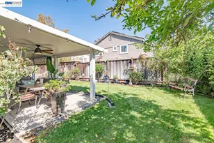 877 Curlew Rd, Livermore, CA 94551 - Photo 29