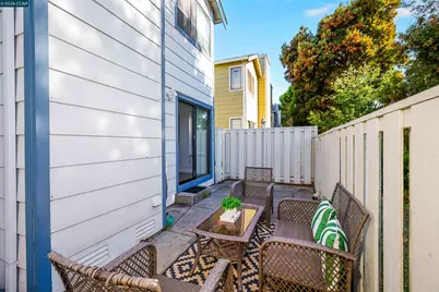 418 Dohrmann Ln, Pinole, CA 94564 - Photo 49