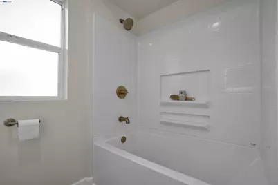 2468 82nd Ave, Oakland, CA 94605 - Photo 19