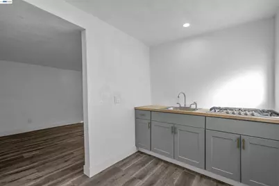 2468 82nd Ave, Oakland, CA 94605 - Photo 25